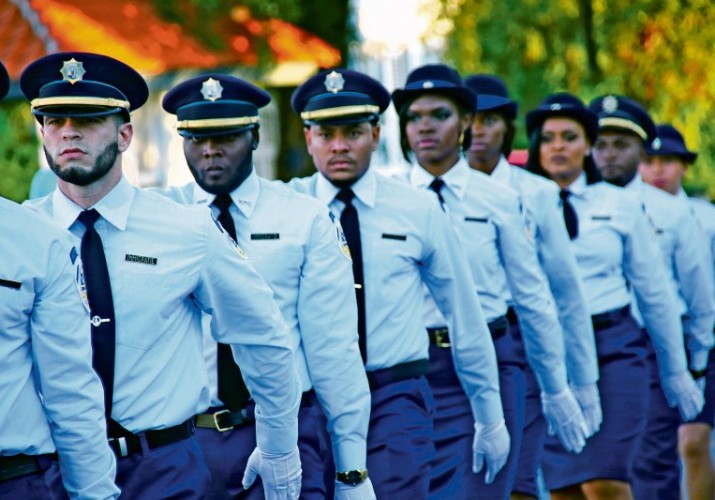 Bezuiniging en personeelstekort Korps Politie Curaçao baren politie en vakbonden zorgen