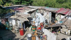 Bewoners rondom vuilnisbelt Sint-Maarten moeten weg