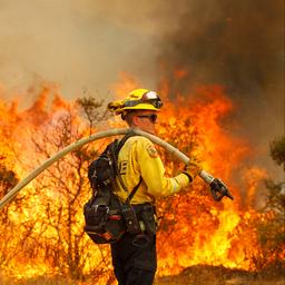 Brandweer boekt vooruitgang bij bestrijden grote natuurbranden VS