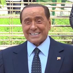 Video | Van corona herstelde Berlusconi: ‘Kom ik weer goed weg’