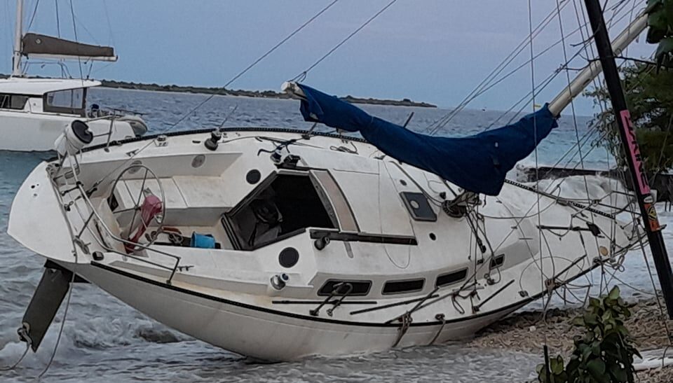 Extreem weer op Bonaire zorgt voor veel schade aan boten