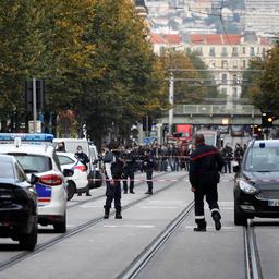Drie doden bij terroristische mesaanval Notre-Dame in Nice, meerdere gewonden