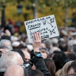 ‘Man die Franse docent doodde sms’te van tevoren boze ouder van leerling’