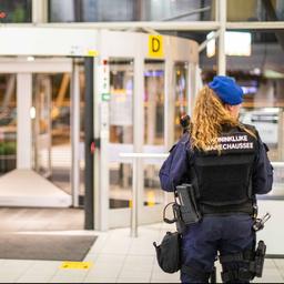 Man die met mes dreigde op Schiphol had geen terroristisch motief