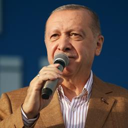 Turkse functionarissen boos over Franse cartoon van president Erdogan
