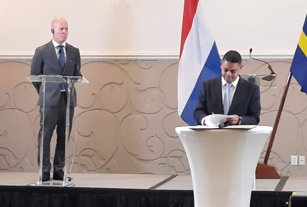 Kritiek oppositie op akkoord Curaçao en Nederland