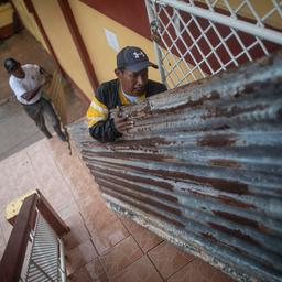 Midden-Amerika maakt zich op voor zeldzame zware orkaan Eta