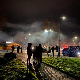 Onrustig in Arnhem en op Urk door groepen jongeren met zwaar vuurwerk