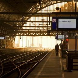 Tientallen treinen in regio Utrecht uitgevallen door zieke verkeersleider