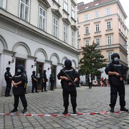 Veertien arrestaties na aanslag Wenen, politie gaat uit van één schutter