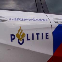 Vrouw (18) opgepakt in onderzoek naar dreigen docent Rotterdam om spotprent