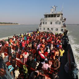 Bangladesh verplaatst opnieuw Rohingya’s naar afgelegen eiland