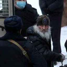 Nonnen gewond bij arrestatie beruchte monnik die Russisch klooster kaapte