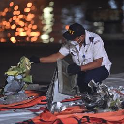 Apparaat dat zwarte doos gecrasht vliegtuig Indonesië moet vinden beschadigd