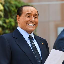 Berlusconi met hartproblemen opgenomen in ziekenhuis