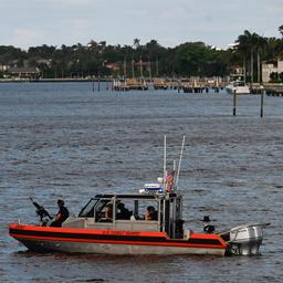 Boot met twintig opvarenden vermist voor kust Florida, zoektocht gestaakt