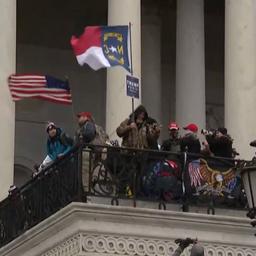 Liveblog Congres | Demonstranten bestormen trappen van Capitool in VS, gebouw afgegrendeld