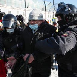 Honderden arrestaties bij betogingen voor vrijlating Navalny in Rusland