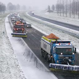 Meerdere ongelukken en slippartijen in het land vanwege gladheid en sneeuw