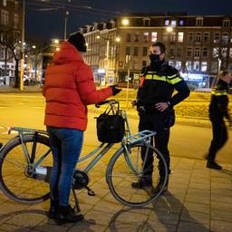 Politie ‘over het algemeen tevreden’ over eerste nacht avondklok