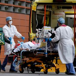 Verenigd Koninkrijk telt 100.000 doden door coronapandemie