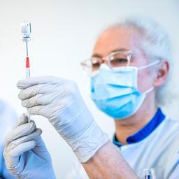 GGD zegt 15.000 afspraken af om ijzel, deel van vaccins te laat geleverd
