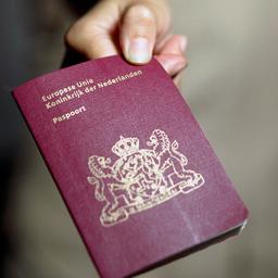Kamer wil alsnog paspoort voor 11.000 staatlozen: ‘Mijn leven is on hold gezet’