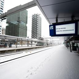 Meeste sneeuw tot nu toe in het oosten, treinverkeer vrijwel volledig plat