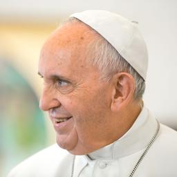 Paus Franciscus benoemt eerste vrouw tot lid bisschoppensynode