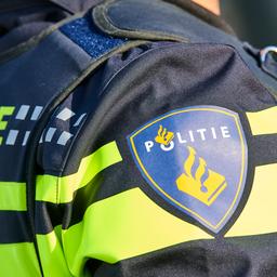 Politie in Maastricht beëindigt illegaal coronaprotest met 200 deelnemers