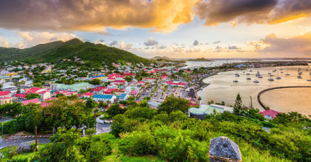 Geen Nederlandse coronasteun voor Sint-Maarten wegens racismeklacht bij VN