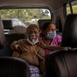 Hoe India de grip op het coronavirus volledig verloor
