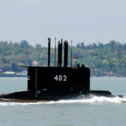 Indonesië zoekt verder naar vermiste onderzeeër met 53 inzittenden