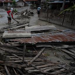 Minstens 18 doden en tientallen vermisten na aardverschuivingen Indonesië