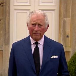 Video | Prins Charles brengt eerbetoon aan prins Philip: ‘Een geliefde persoon’