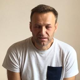 Russische oppositieleider Navalny gaat zijn hongerstaking beëindigen