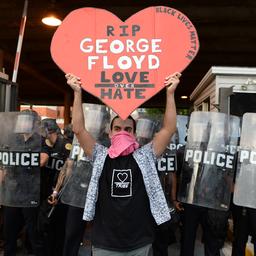VS en Minneapolis zetten zich schrap voor slotdag in proces George Floyd
