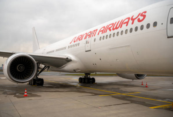 Bijna 600 kilo cocaïne gevonden in vliegtuig SLM met bestemming Amsterdam