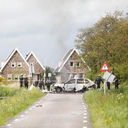 Dode, twee gewonden en zes arrestaties bij politieachtervolging Amsterdam