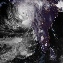 Zwaarste cycloon in zeker twintig jaar voor India aan land gekomen