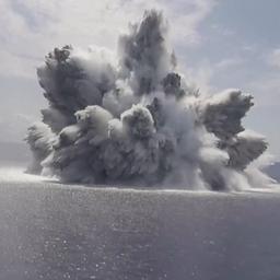 Video | Amerikaanse marine test of vliegdekschip explosiebestendig is