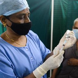 Indiase regio’s versoepelen coronamaatregelen na daling besmettingscijfers