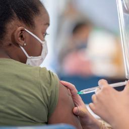 Vaccinatiegraad stijgt, bijna 100.000 eerste prikken gezet