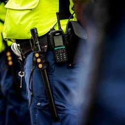 Politie grijpt in na melding vechtpartij Deurne, ruim honderd jongeren slaags