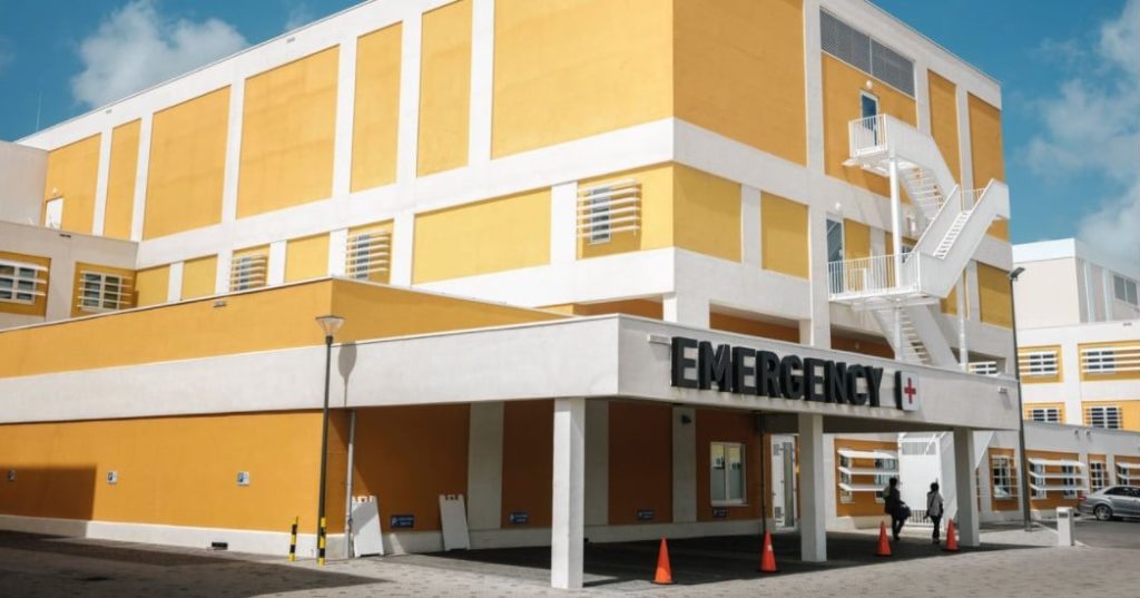 Aantal ziekenhuisopnames gedaald, één coronapatiënt uit Bonaire opgenomen