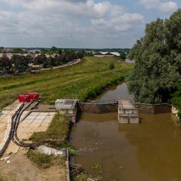 Afval opruimen na overstromingen Limburg is pittige klus voor natuurbeheerders