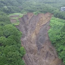 Video | Drone filmt plek waar dodelijke modderstroom in Japan begon