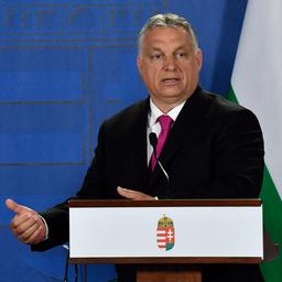 Orbán slaat terug naar ‘koloniaal’ Nederland om kritiek op antihomowet