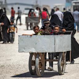 Rode Kruis roept kabinet op vrouwen en kinderen terug te halen uit Syrië