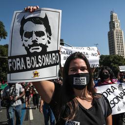 Tienduizenden Brazilianen eisen vertrek Bolsonaro om coronabeleid en corruptie